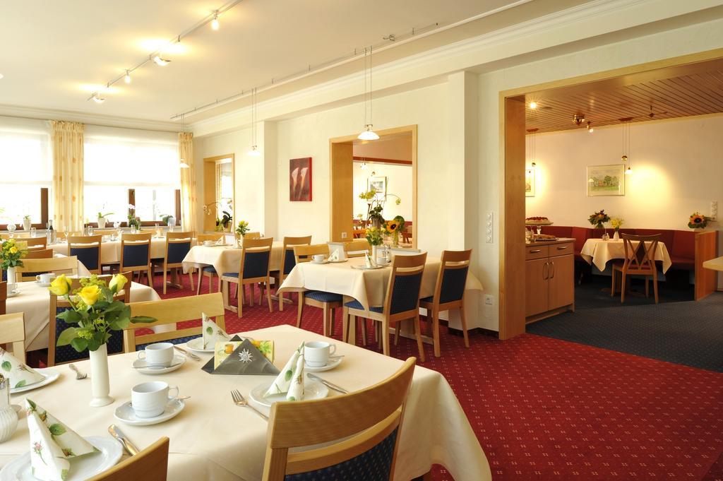 Hotel&Ferienappartements Edelweiss Willingen  Exterior foto