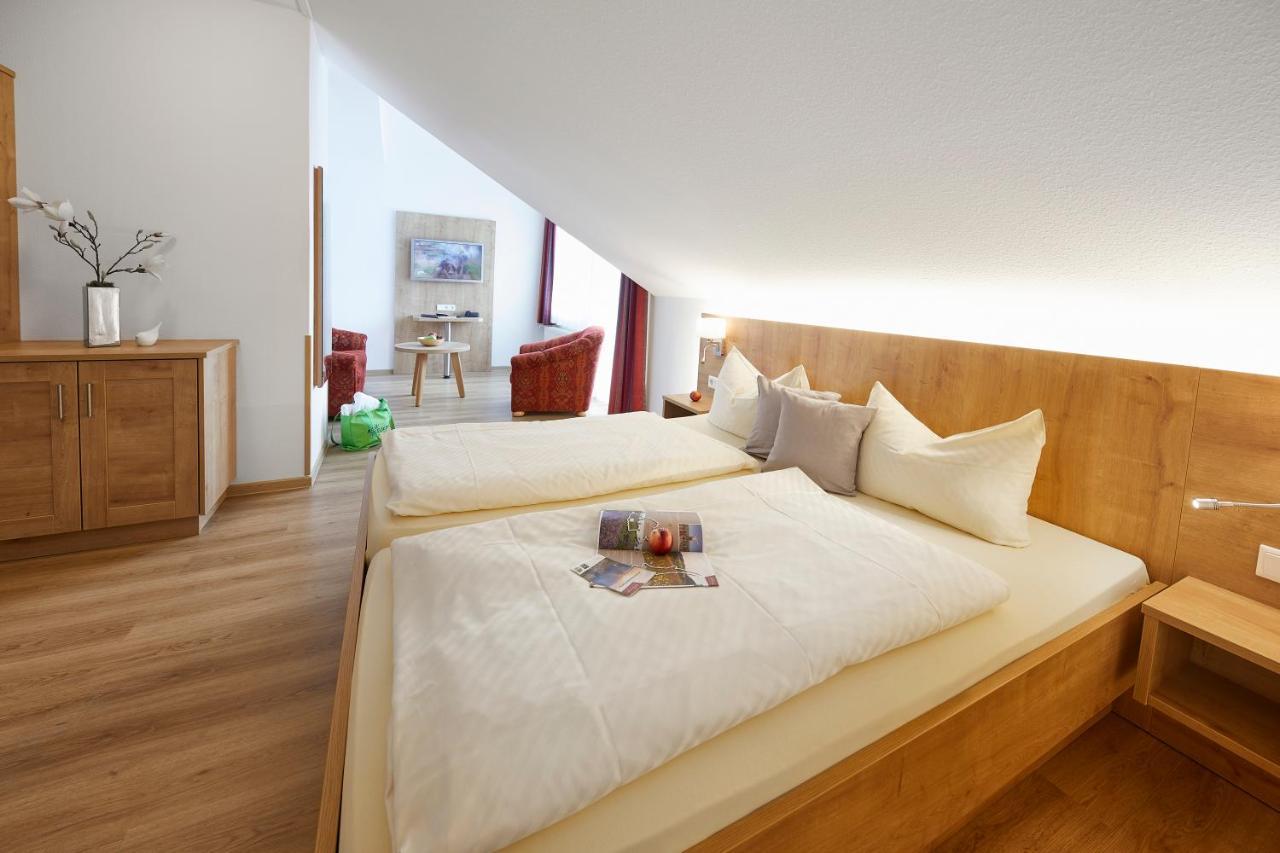 Hotel&Ferienappartements Edelweiss Willingen  Exterior foto